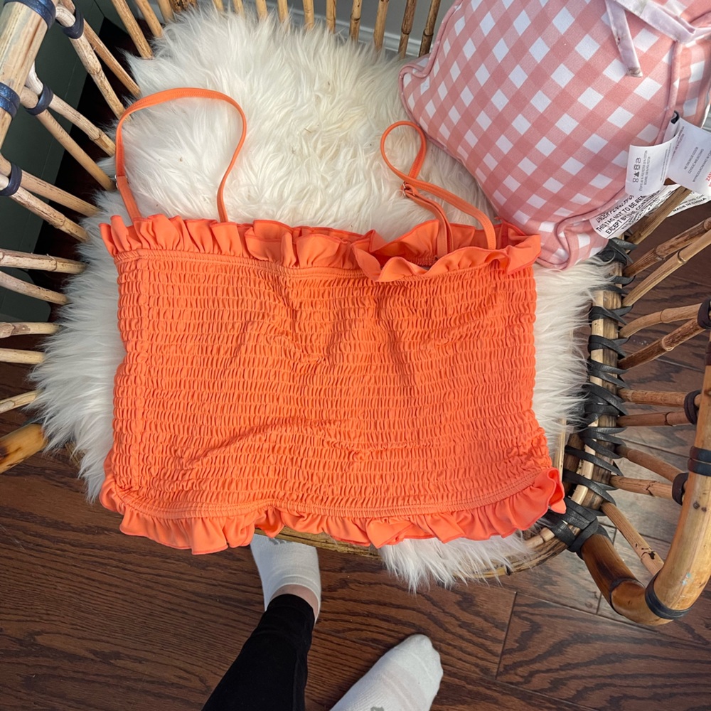 Kortni Jeane ruched Bandeau top